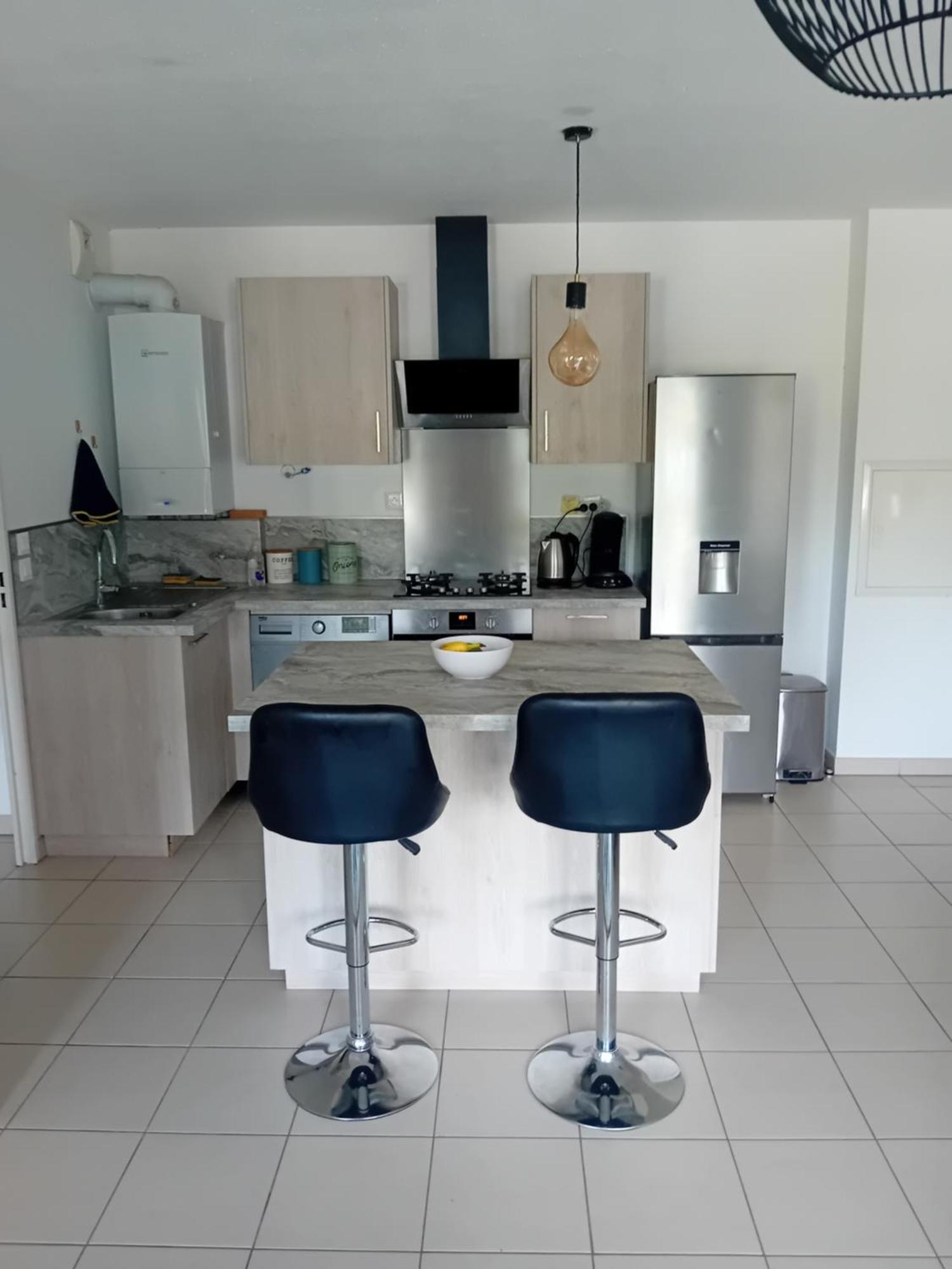 Superbe Appartement T2 Cuers Zewnętrze zdjęcie
