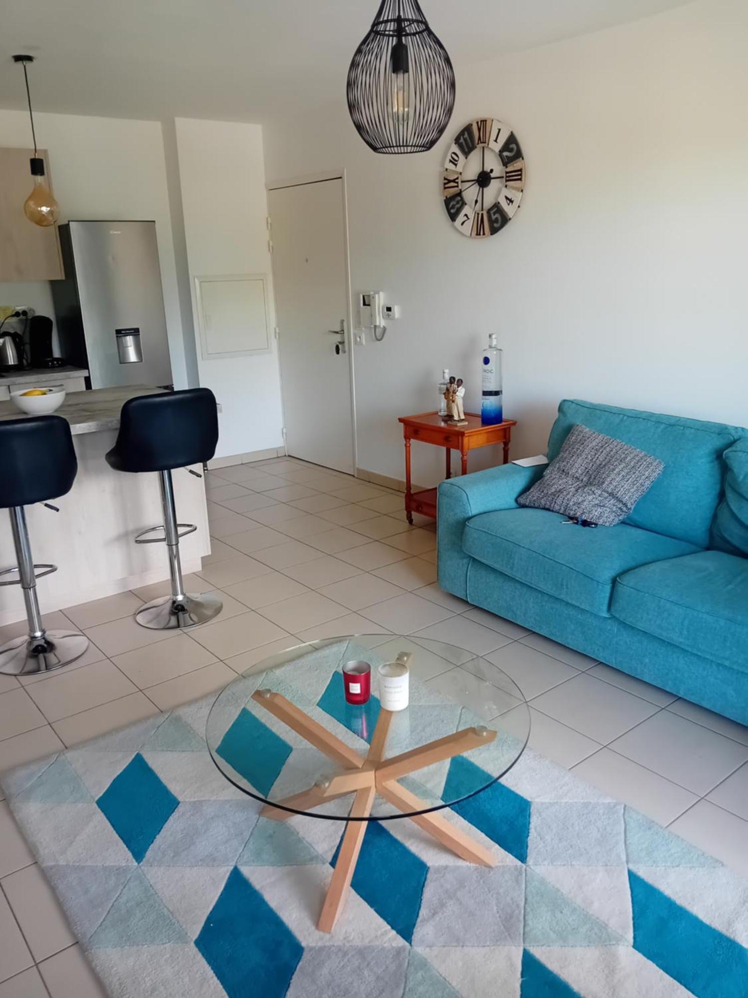 Superbe Appartement T2 Cuers Zewnętrze zdjęcie